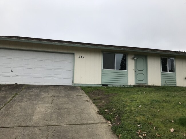 Primary Photo - 3bd 1.5 ba in Tri City -