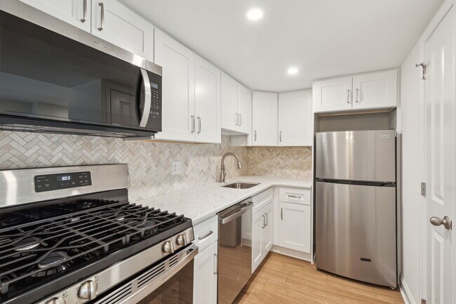 Building Photo - 517 Old Forge Crossing