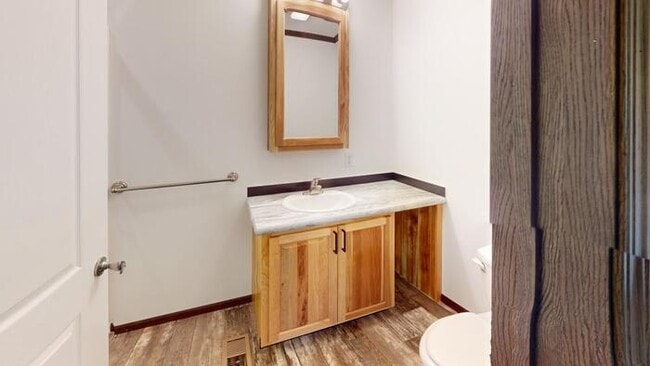 Building Photo - 133 Northwest Dr