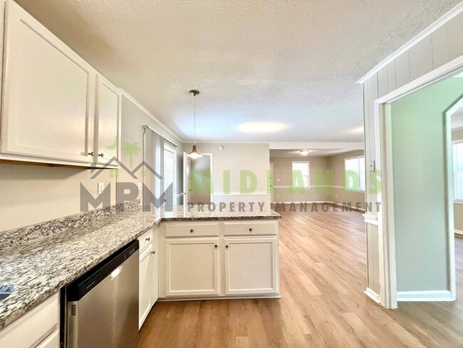 Building Photo - 202 Partridge Dr