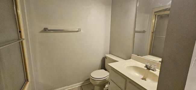 Building Photo - 211 Plantation Rd