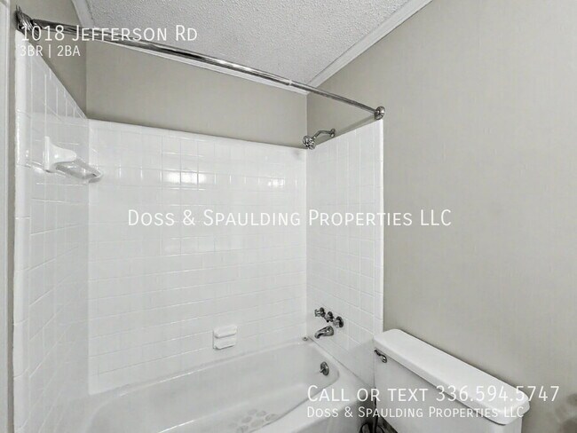 Building Photo - 1018 Jefferson Rd