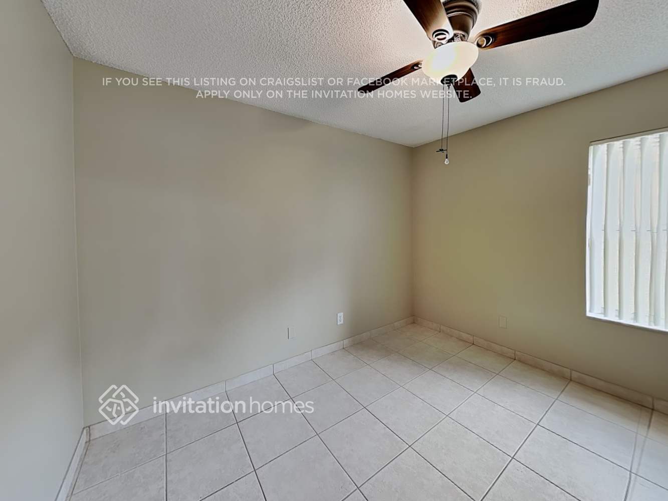 Building Photo - 7333 NW 1st Manor