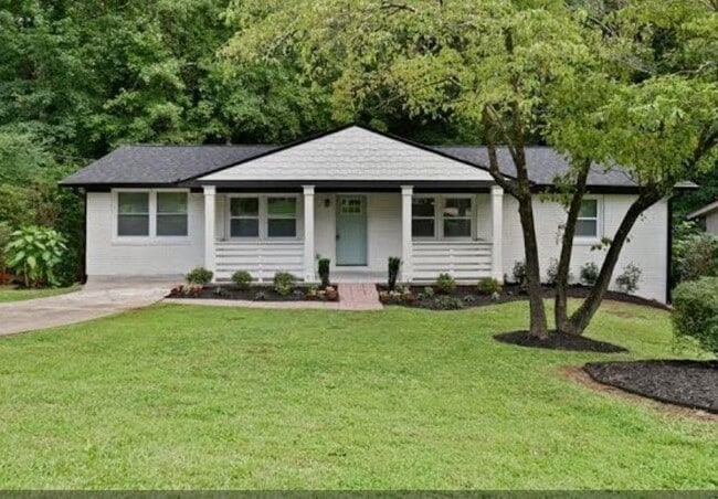 Primary Photo - 2434 Rockcliff Rd SE