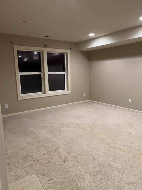 Building Photo - 15715 SE Bybee Dr