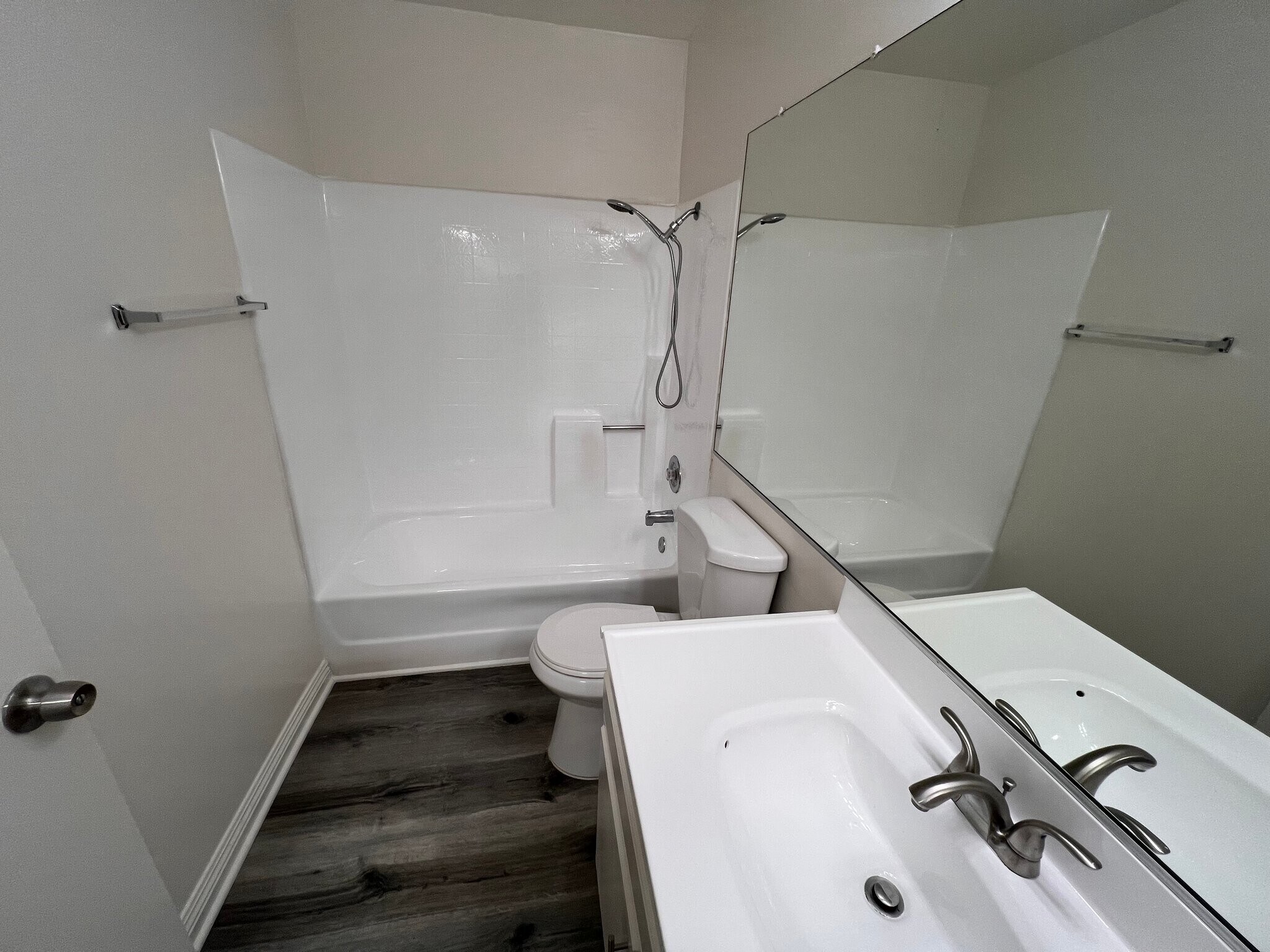 Building Photo - 4648 Fulton Ave