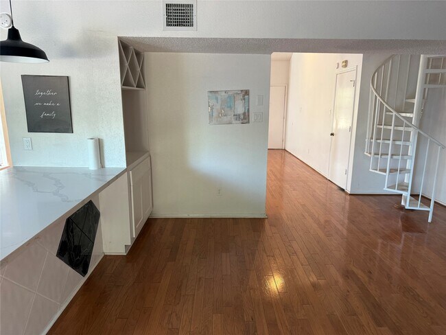 Building Photo - 2018 Woodstream Blvd