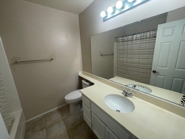 Building Photo - 12602 Creekwood Ct