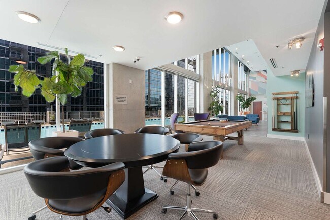 Building Photo - Fully Furnished SoBro Condo At Encore