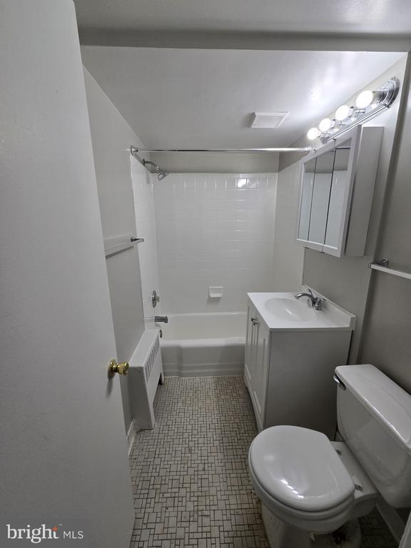 Building Photo - 7607 Eastern Ave NW