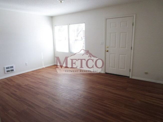 Building Photo - Charming 3 bedroom home in Cottage Grove