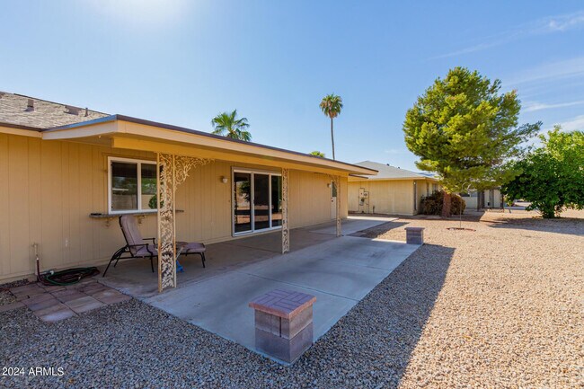 Building Photo - 10214 W Burns Dr