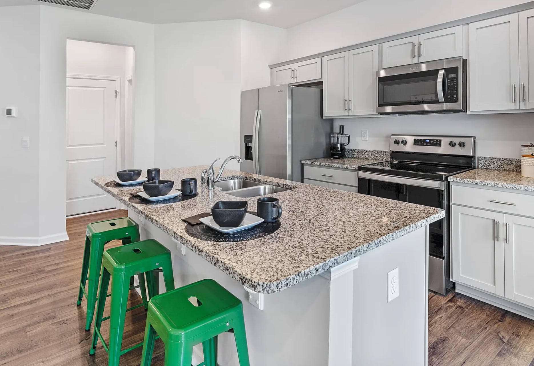 Building Photo - 784 Embark Cir