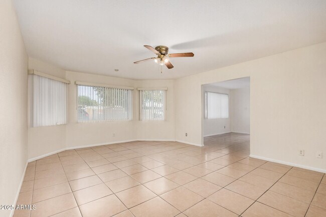 Building Photo - 2409 W Cortez St