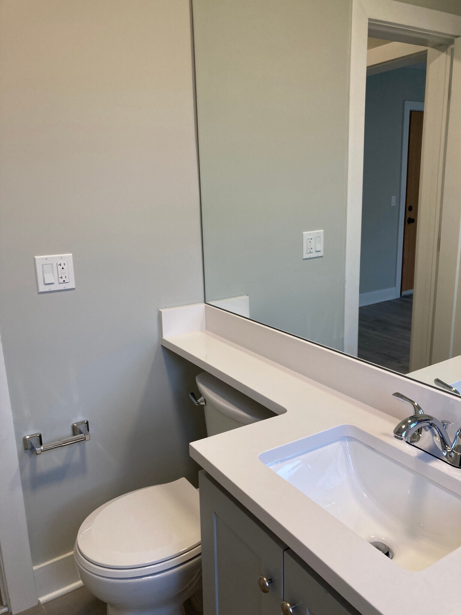 Building Photo - 369 Hazel Ave