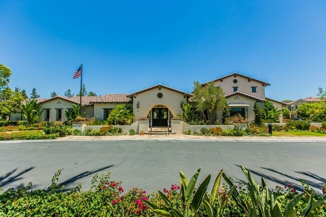 Building Photo - 4BD/3BA/2Garage Two Story Highly upgraded ...
