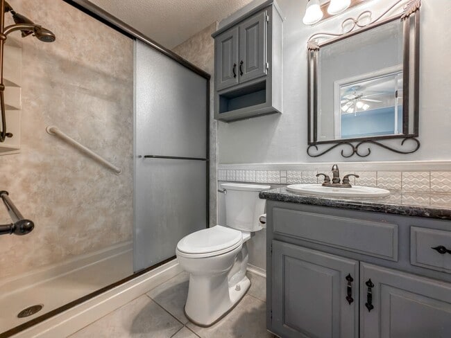 Building Photo - 7713 S 24th St