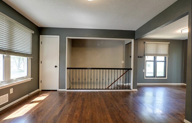 Building Photo - 3909 S Marshall Dr