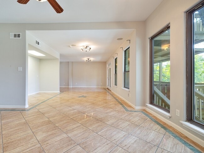 Building Photo - 12660 Briar Patch Dr
