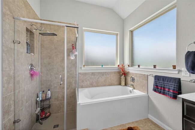 Building Photo - 13935 Manobrook Ct