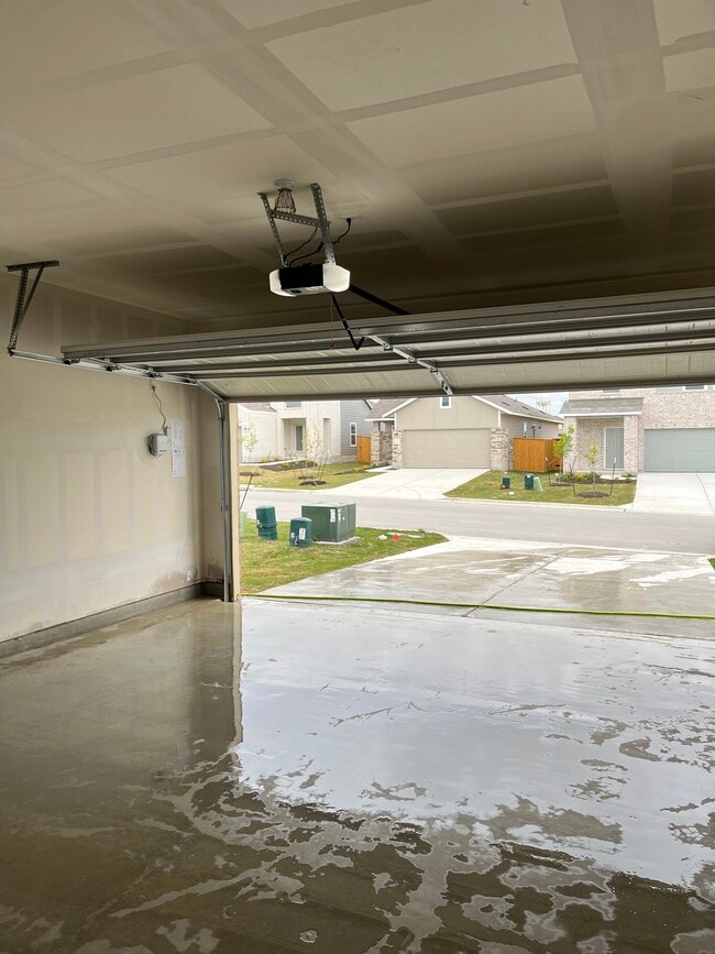 Building Photo - 132 Dollars Dr