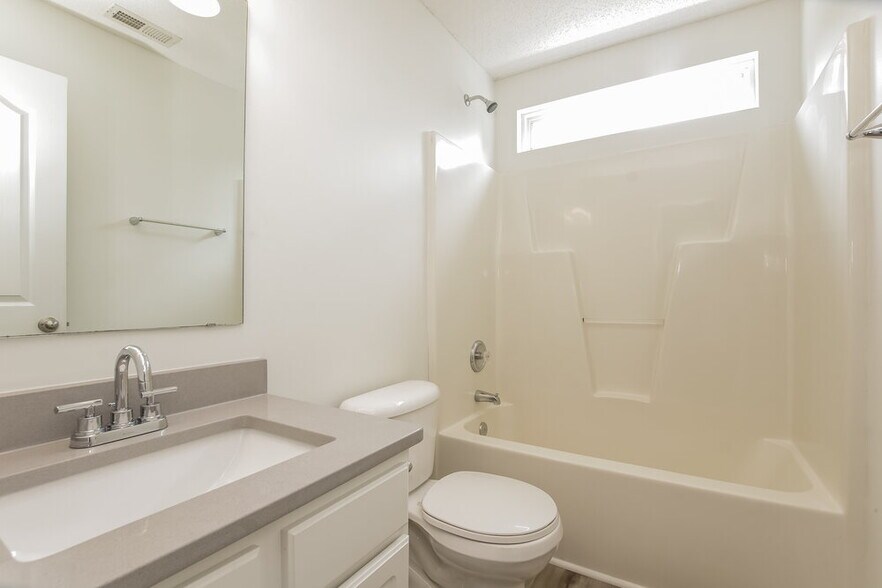 Building Photo - 13911 Gauley Cir