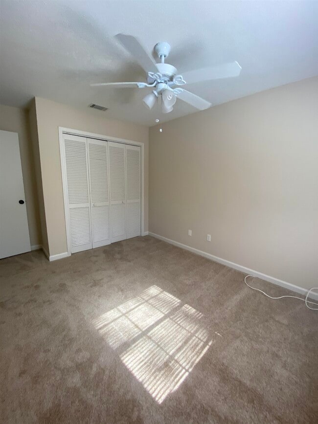Building Photo - 3701 Donovan Dr