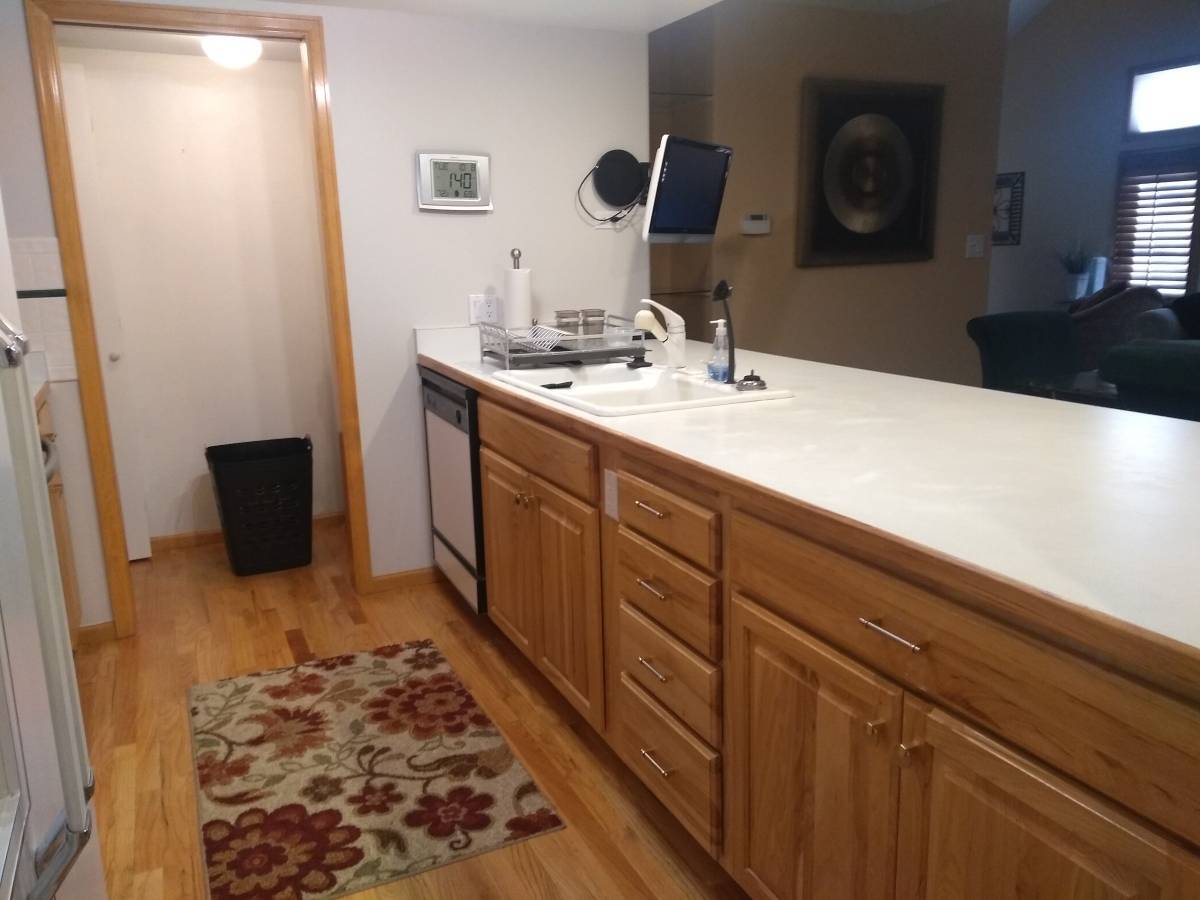 Building Photo - 23684 Pondview Plz