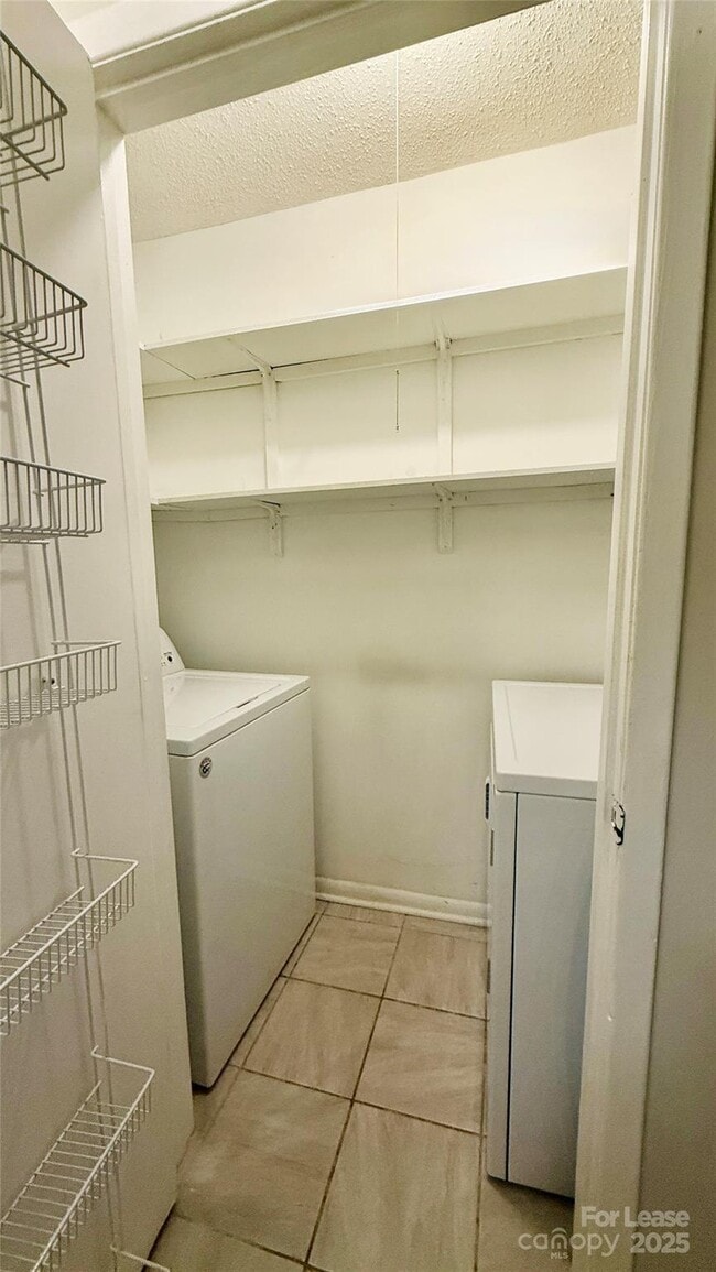 Building Photo - 4948 Sardis Rd