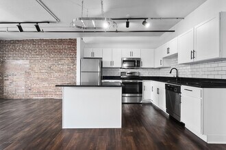 Building Photo - Unity Lofts