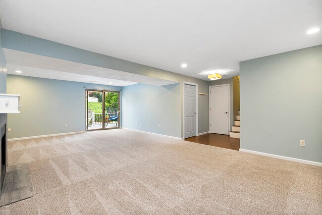 Building Photo - 2490 Coulterville Rd