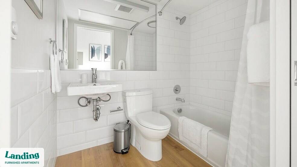 Building Photo - 135 Adams St