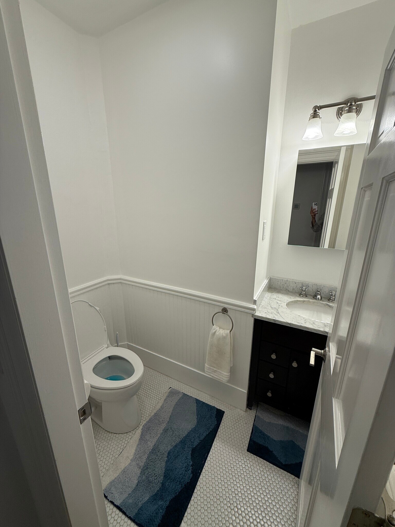 Building Photo - 96 Munroe St