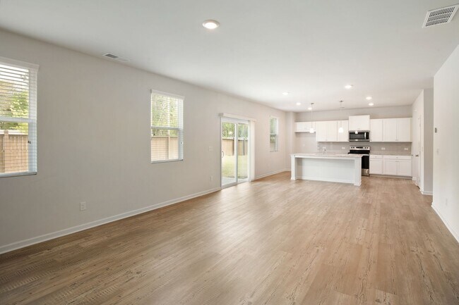 Building Photo - Minutes to Downtown Dawsonville, Rock Creek Park & More—Welcome Home