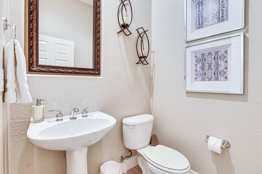 Building Photo - 41708 N Cross Timbers Trail