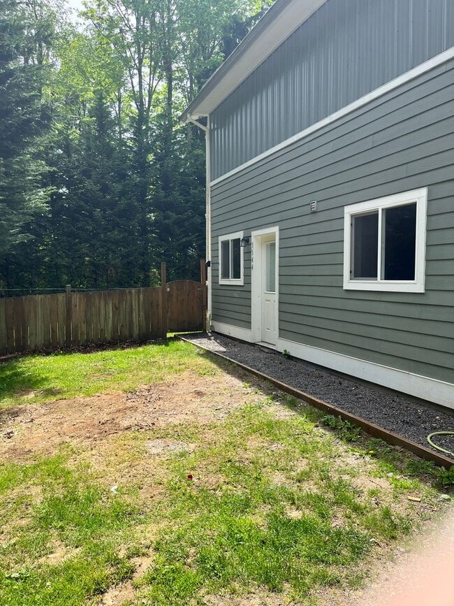 Building Photo - Haynie Road