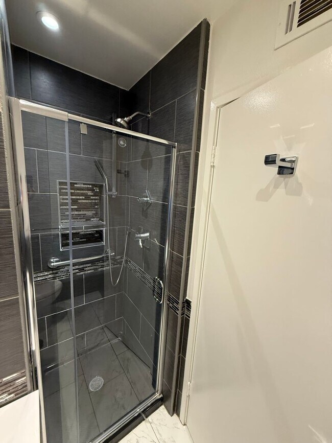 Building Photo - An Updated Leisure Village Home now available