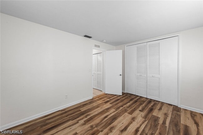 Building Photo - 1211 SE 34th St