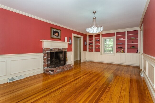 Building Photo - 34 Brush Hill Ln