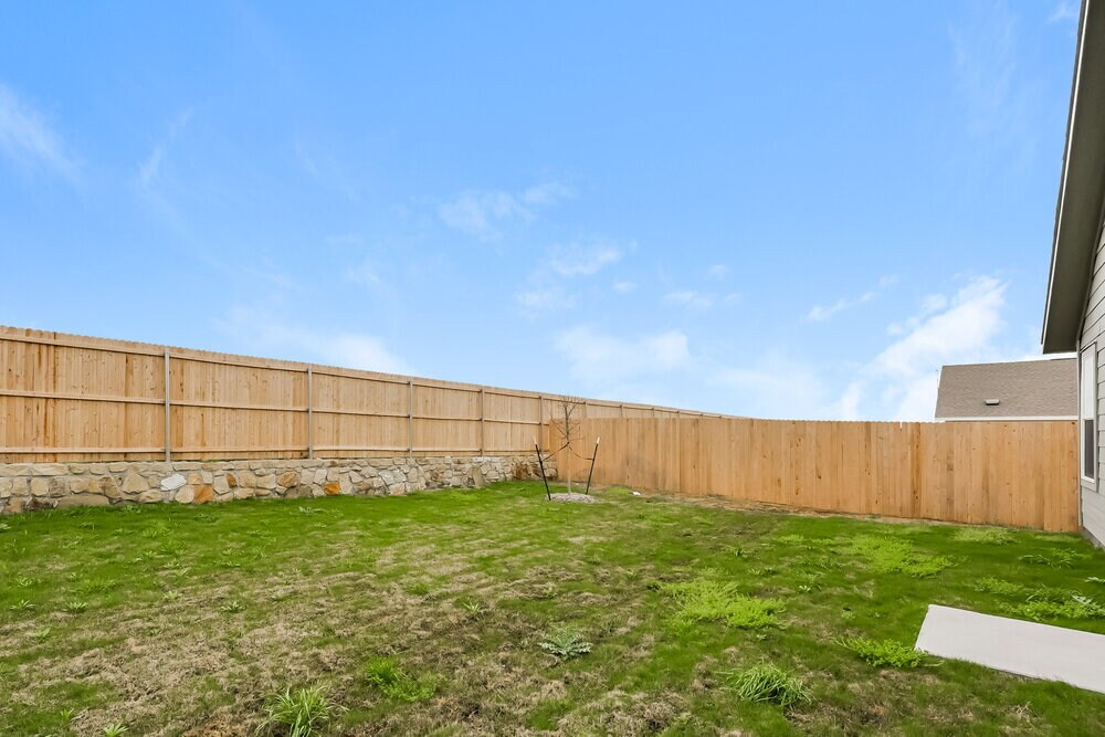 Building Photo - 2225 Crested Saguaro St