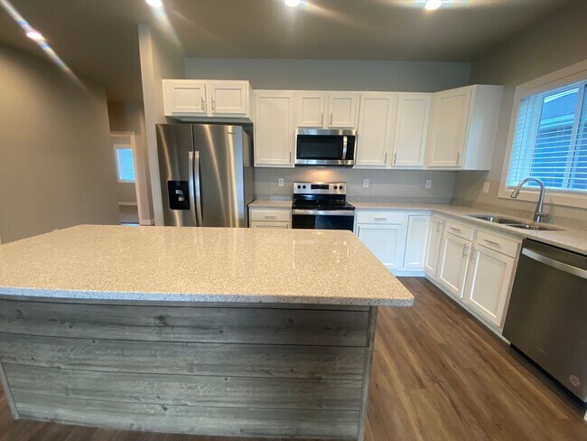 Building Photo - NEW CONSTRUCTION - MODERN LIVING: 3 bdrm/2 bath