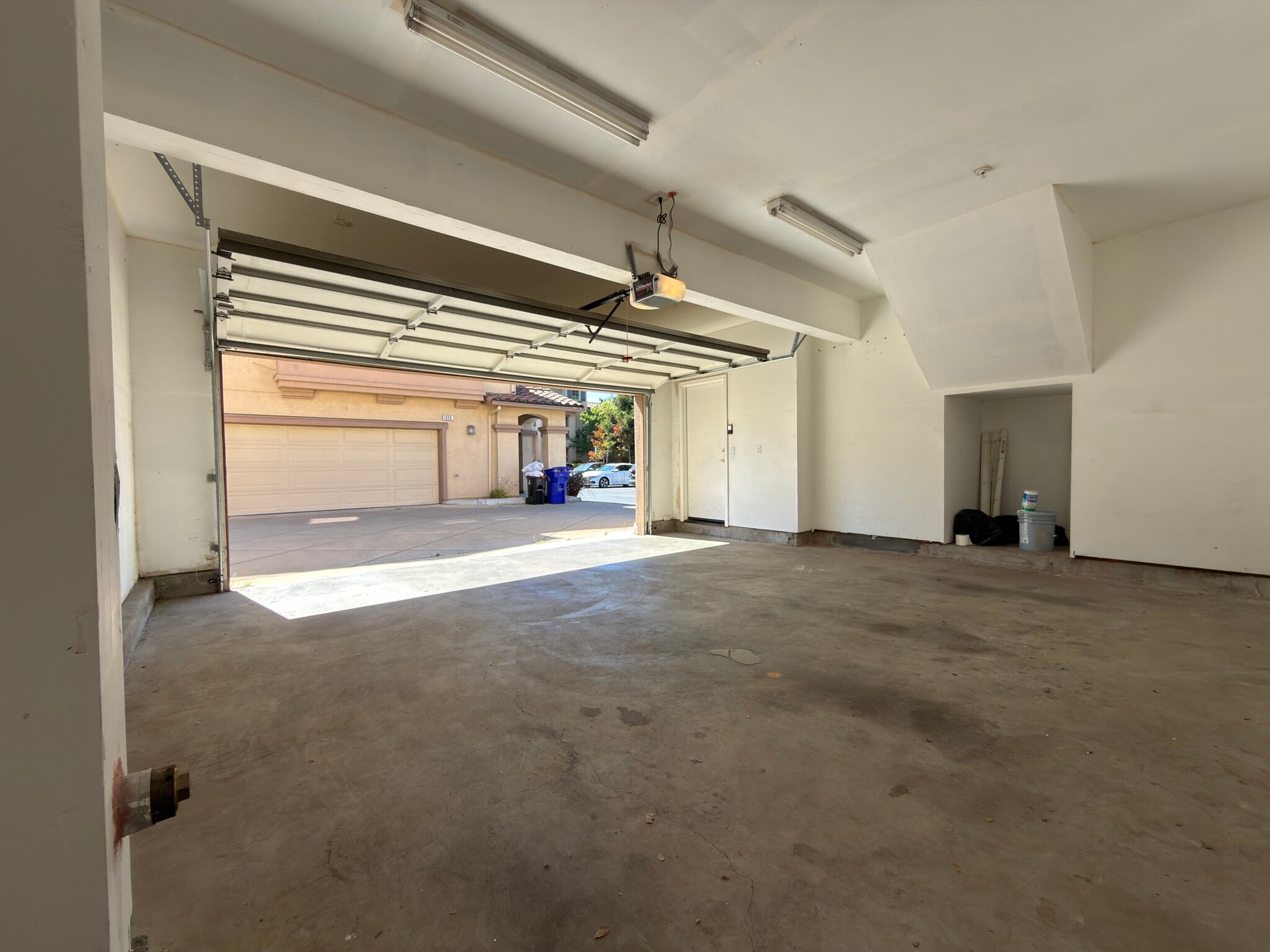 Garage - 300 Presidio St