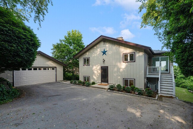 Building Photo - 117 Indian Ave