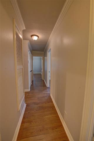 Building Photo - 1212 Marshalldale Dr