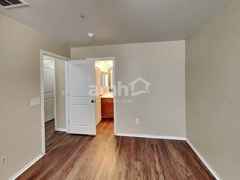 Building Photo - 4356 E Jasper Dr