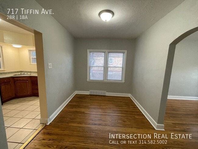 Building Photo - 717 Tiffin Ave