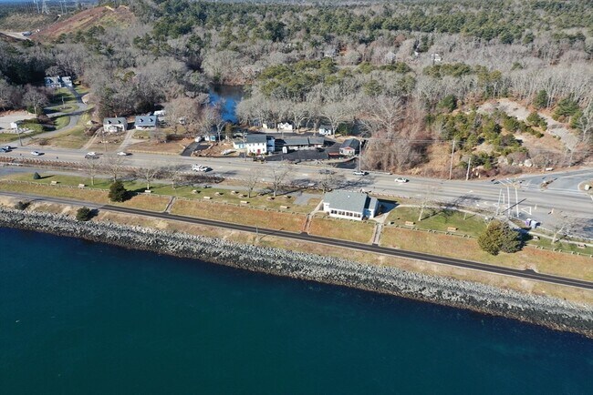 Building Photo - 825 Scenic Hwy