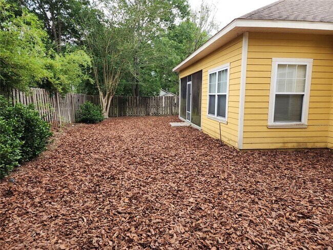 Building Photo - 9206 NW 23rd Ln