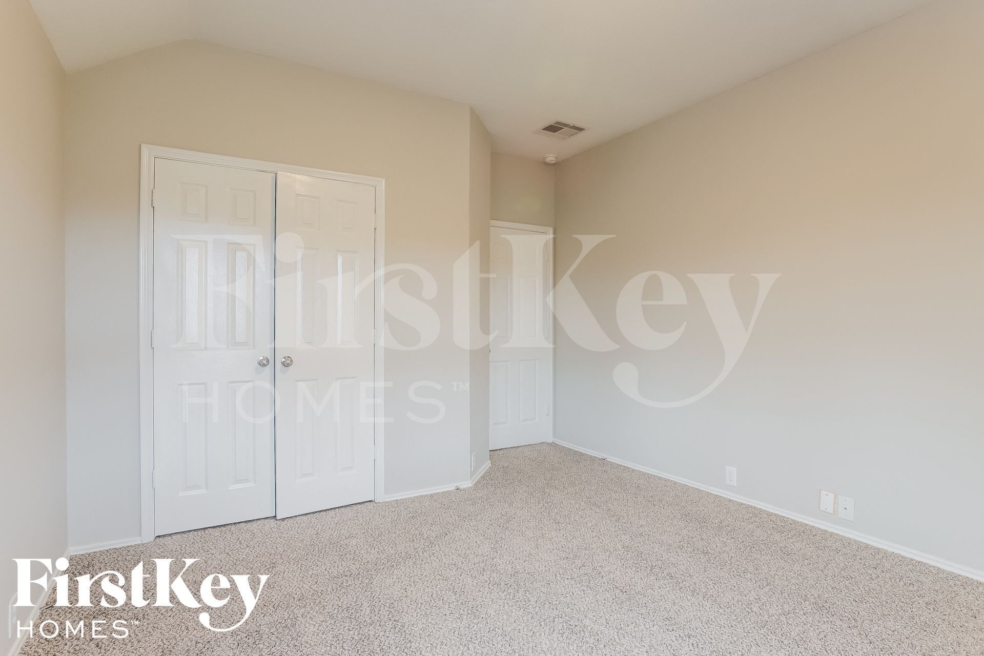 Building Photo - 5411 Baldwin Elm St