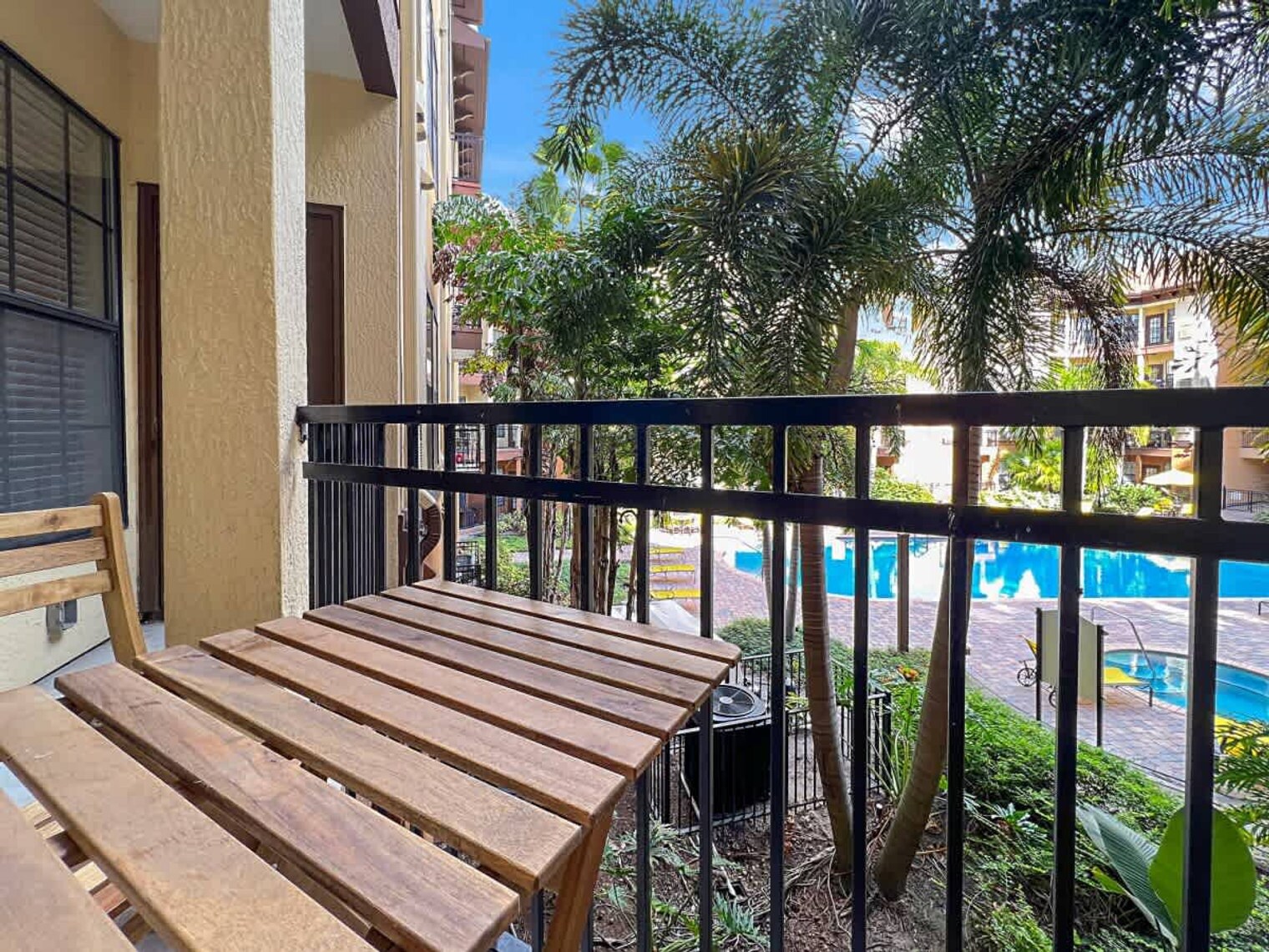 Building Photo - 2021 N Lemans Blvd